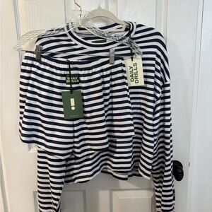 Daily Drills NWT Striped Navy and White Set, XS/S